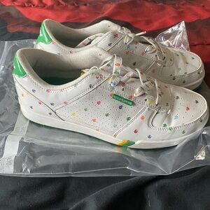 Rocawear White and Green Sneakers with Playful Speckles
